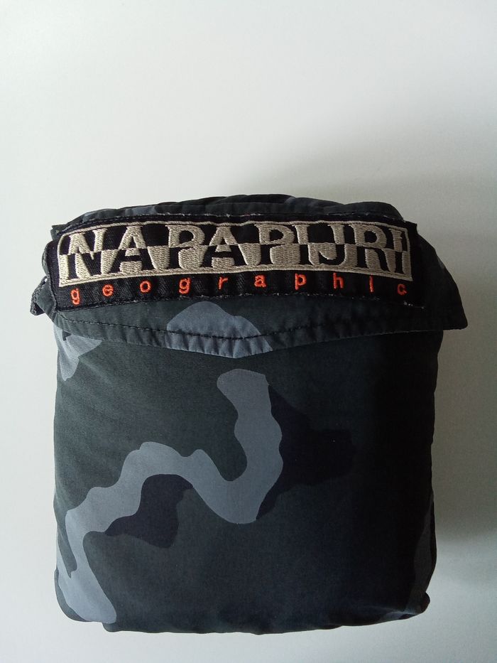 Veste chaude, imperméable, Napapijri, 10 ans - photo numéro 2