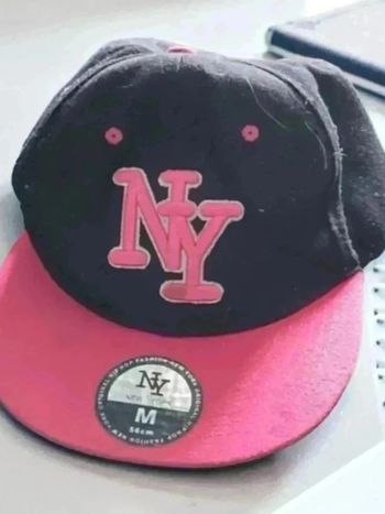 Casquette🌹 NY🌹 rose et noir non réglable