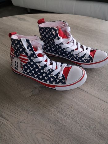 Paire de baskets montantes enfant Disney