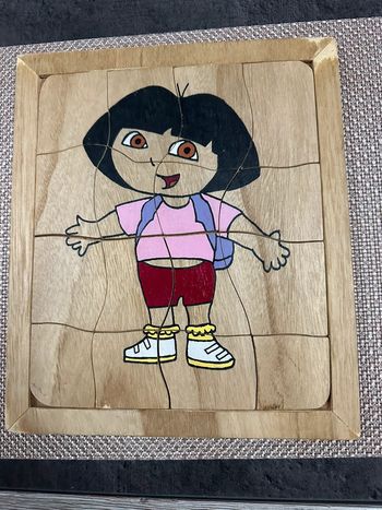 Puzzle dora