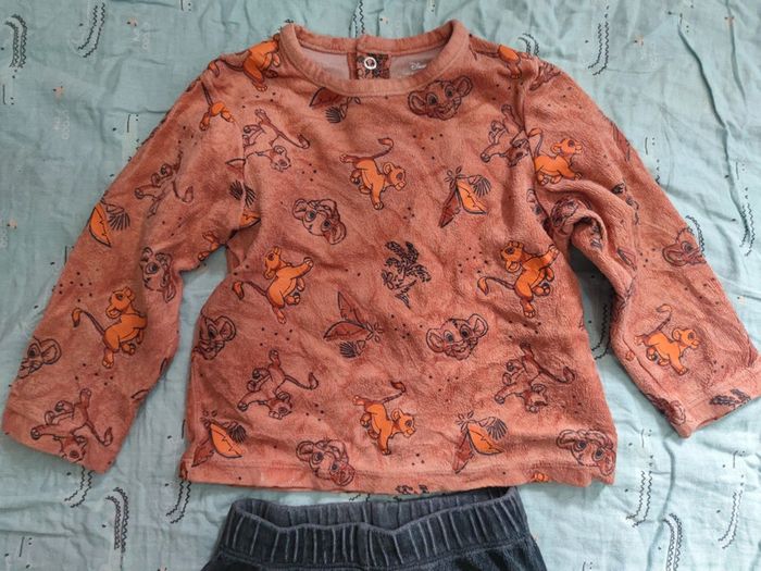Pyjama 2 pièces velours simba le roi lion T.24 mois - photo numéro 3