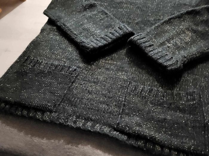 🔮 Pull Doré Taille S NEUF 🔮 - photo numéro 3
