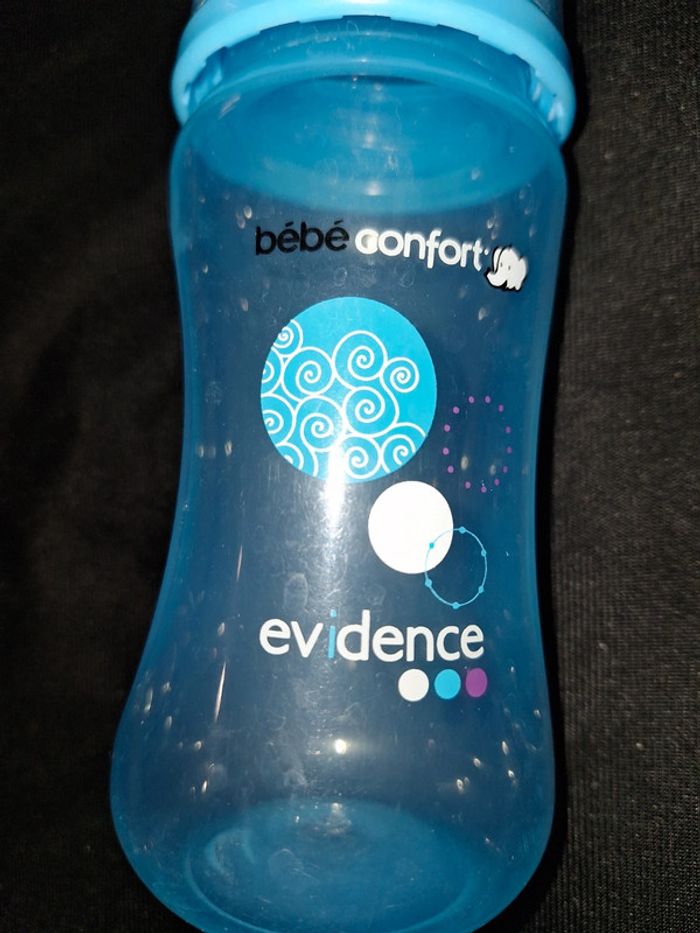 Biberon - photo numéro 3