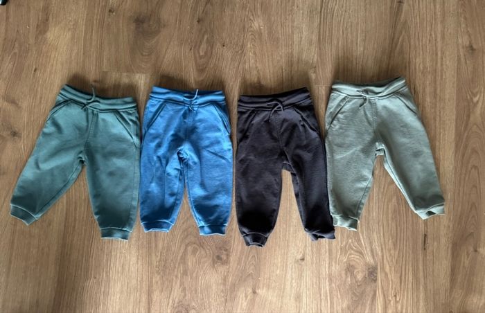 Lot de 4 jogging 12 mois (orchestra)