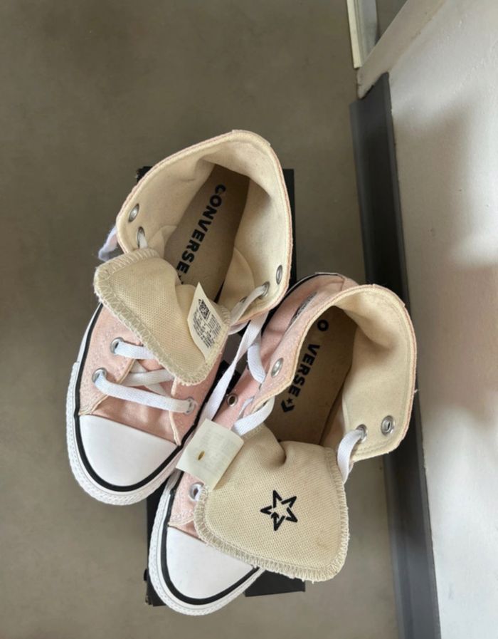 Converse rose clair - photo numéro 5