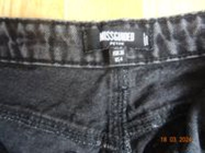 jeans Missguided  taille 36 - photo numéro 6
