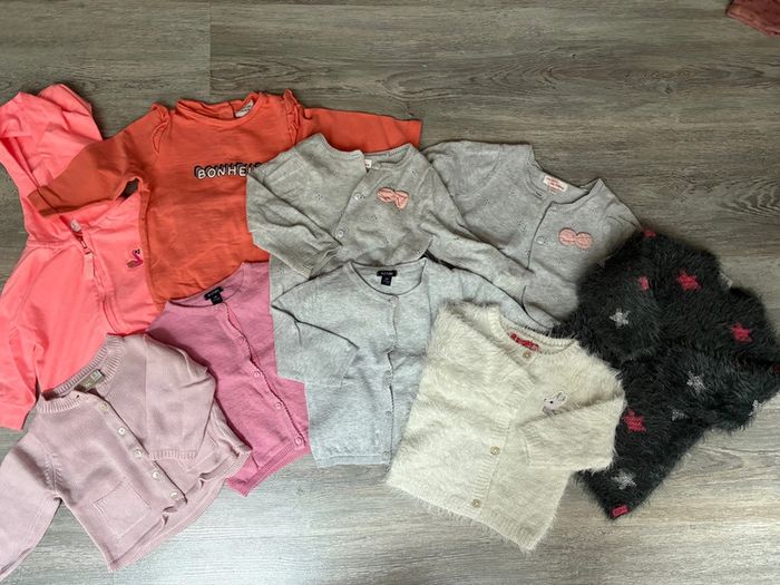 Lot pull et gilet 6 mois