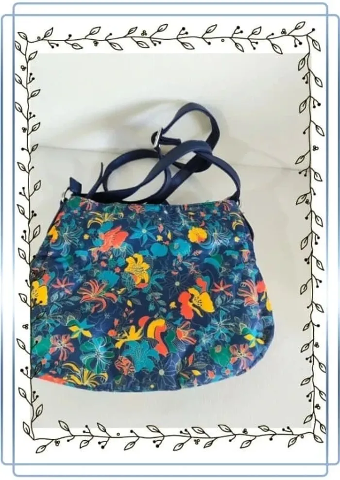 Sac à bandoulière multicolore, très bon état, 30x20cm - photo numéro 2