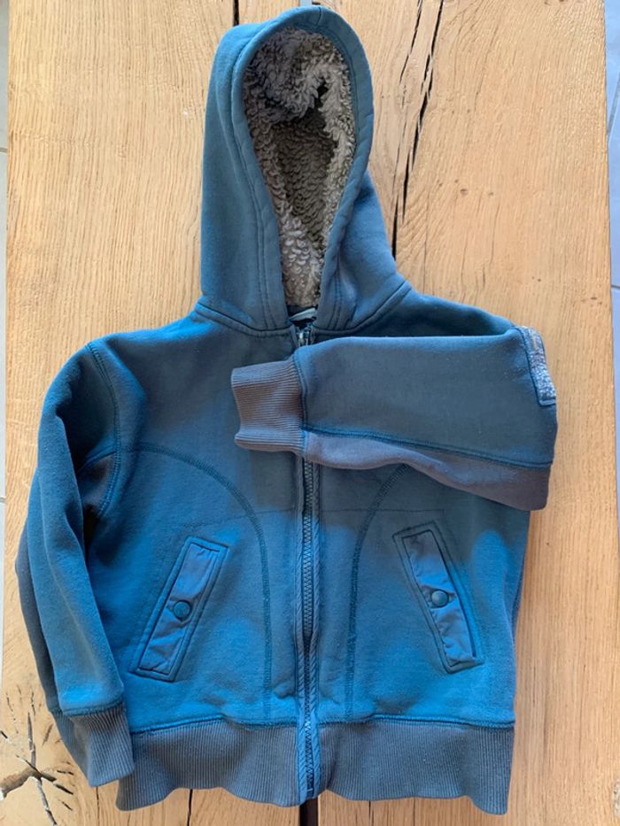 Gilet zippé à capuche bleu/gris garçon 5 ans NKY