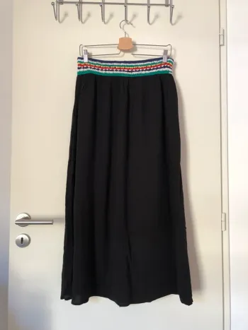 Jupe longue IKKS noire avec broderies taille S