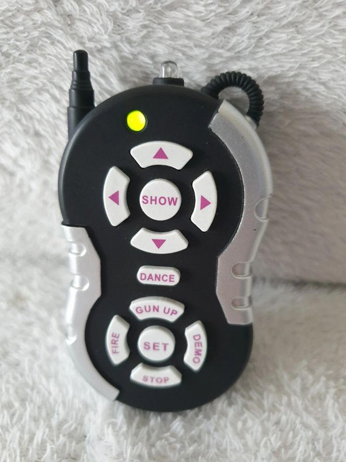 Robot feng yen avec télécommande - photo numéro 6