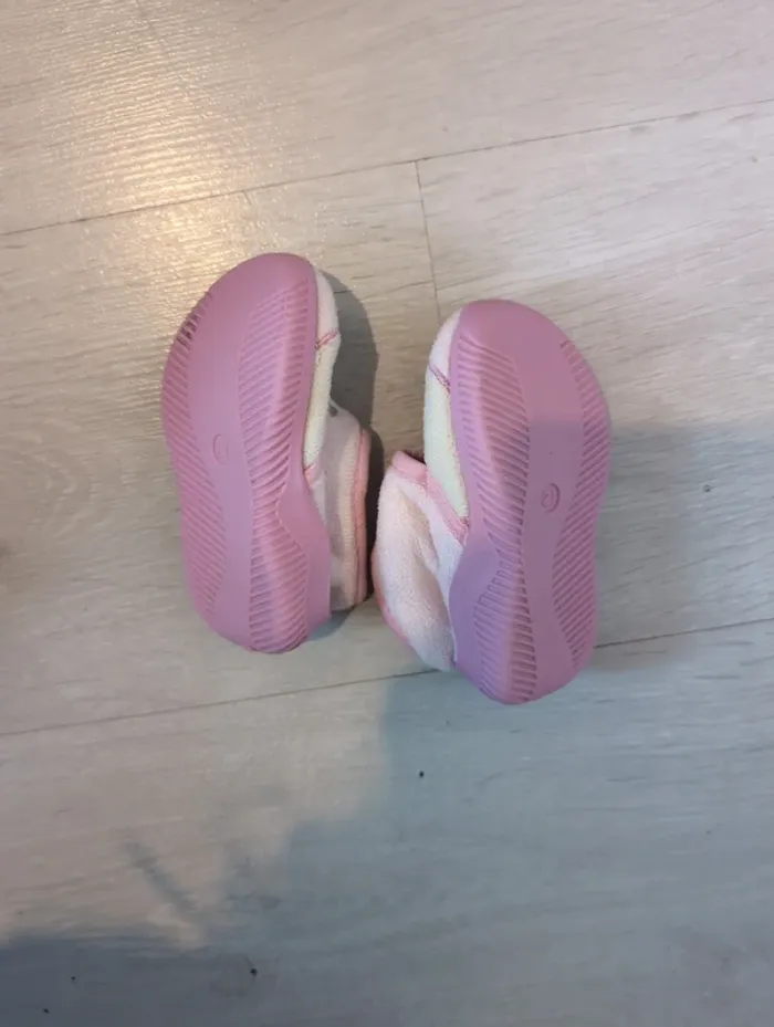 Chaussons - photo numéro 3