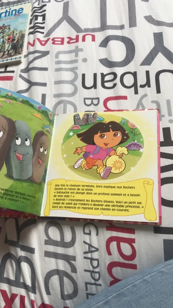 Livre Dora - photo numéro 3