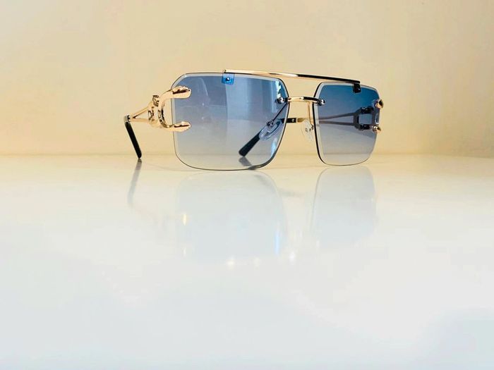 Lunette de soleil moxte dorée verres bleus dégradés UV protection catégorie 2