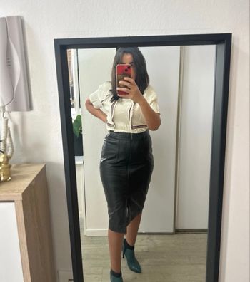 Jupe kookai en cuire agneau taille 38