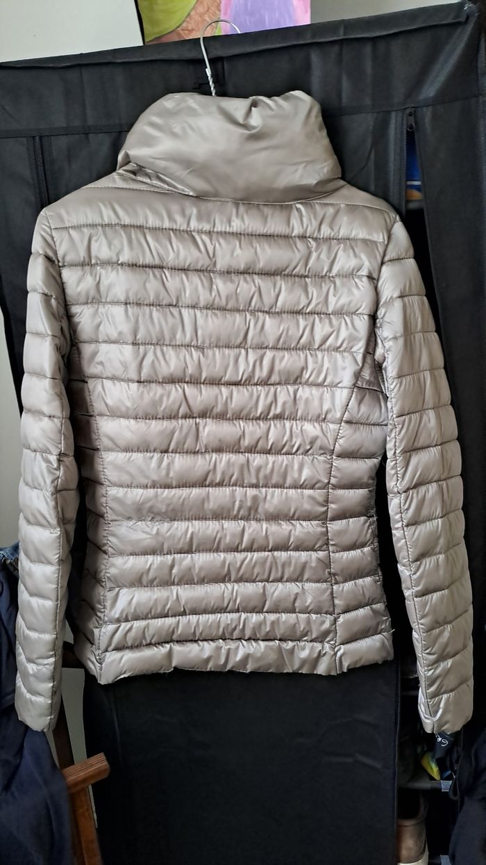 Doudounne mi-saison - photo numéro 2