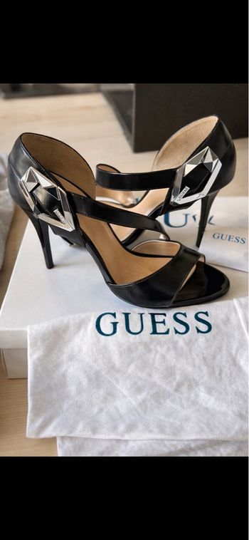 Sandales à talons GUESS - Femme - Taille 38 38 • Très bon état • GUESS