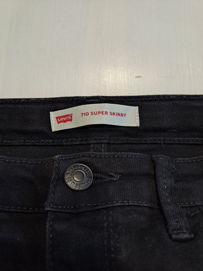 Jeans  Levi's  710 - photo numéro 5