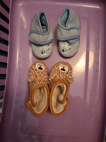 Lot chaussons bébé