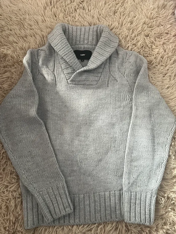 Pull Celio