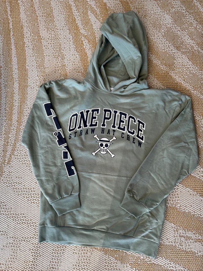 Sweat One Piece 14 ans neuf