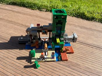 Lego la lune du creeper 21154