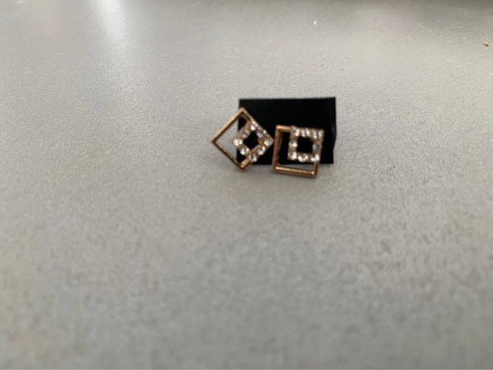 Boucles d’oreilles carrée fantaisie