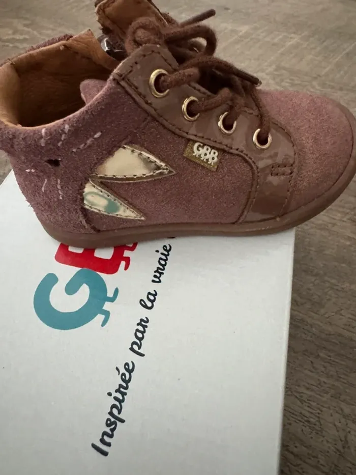 Chaussures de première  marche pointure 20 GBB - photo numéro 5