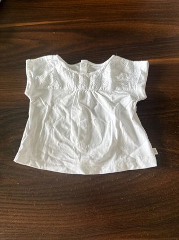 Joli tee shirt à manches courtes