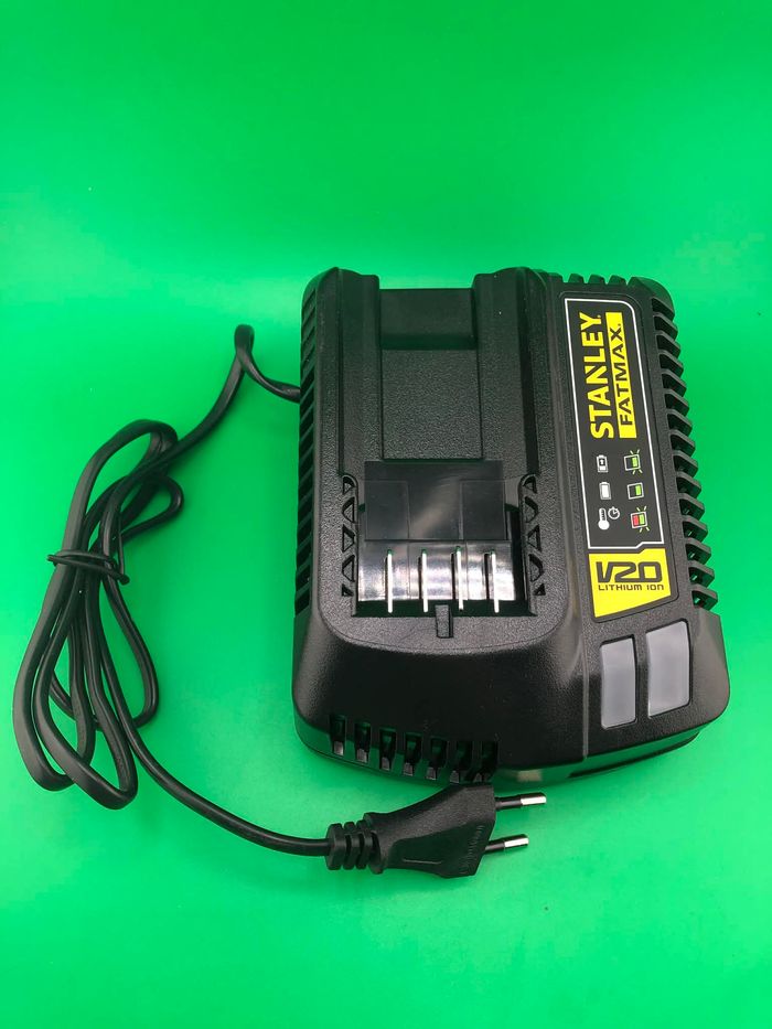 Chargeur de batterie Stanley Fatmax V20