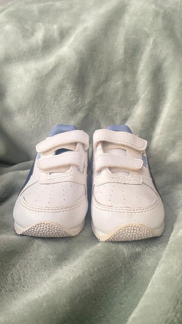 Basket puma taille 21 - photo numéro 2