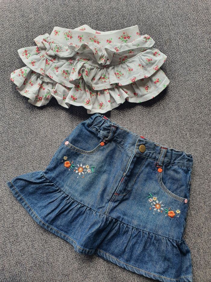 Lot de 2 jupes 12 mois