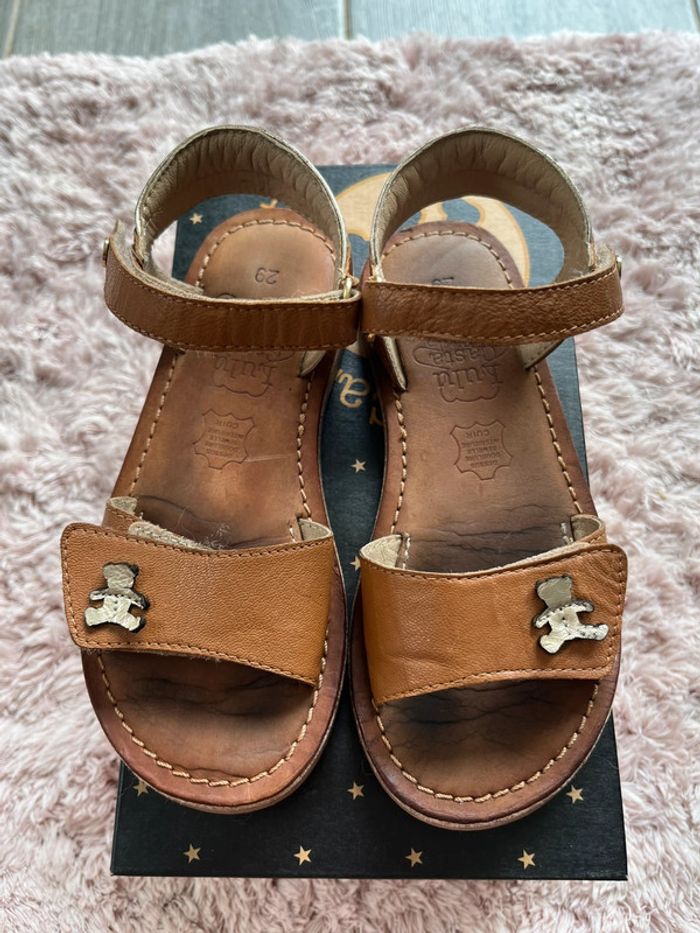 Sandales Lulu Castagnette taille 29 - photo numéro 2