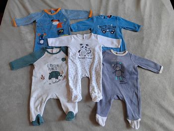 Lot 5 pyjamas hiver 3 mois