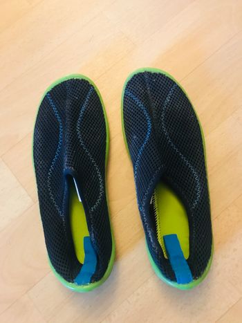 chaussures pour la mer pointure 34/35