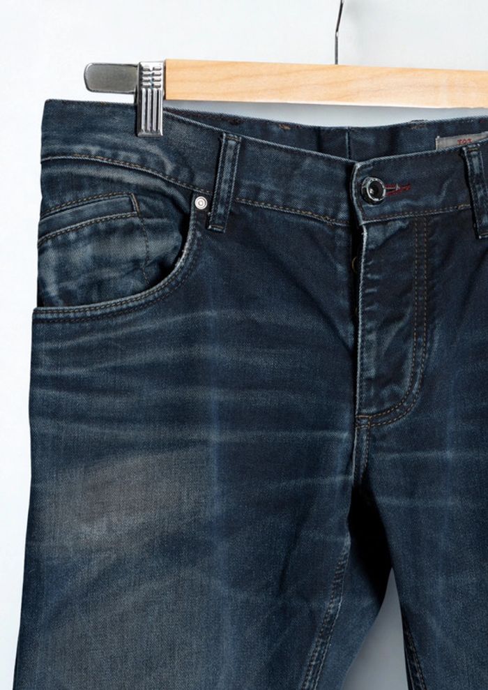 Jean bleu délavé Blue jean washed slim fit Armani Taille 38 - photo numéro 3