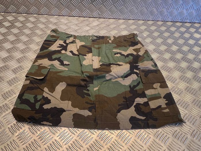 Jupe militaire camouflage mil-tec taille 40 neuf