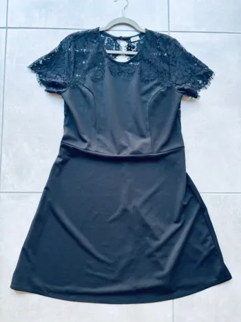 Magnifique robe Pimkie dentelle noire neuve