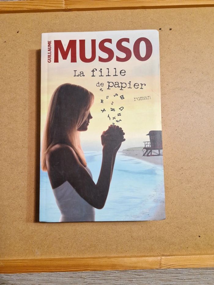 La fille de papier