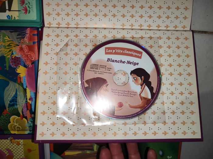 Livré avec histoire en cd - photo numéro 2