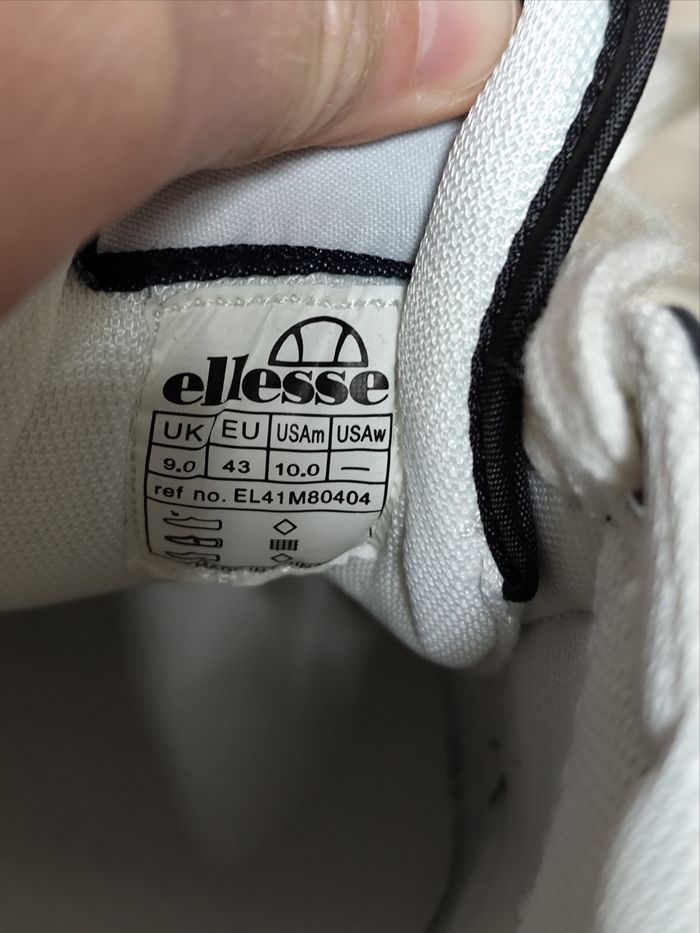 Lot baskets Ellesse et tongs Paris 2024 neuves T 43 - photo numéro 6
