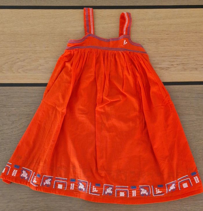 Robe ample été rouge à bretelles 24 mois 2 ans en excellent état