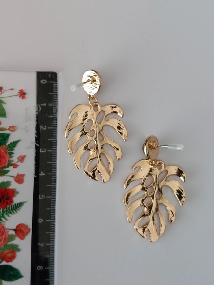 Paire de boucles d'oreilles pendantes - feuille doré - acier inoxydable - neuves 🌴 - photo numéro 4