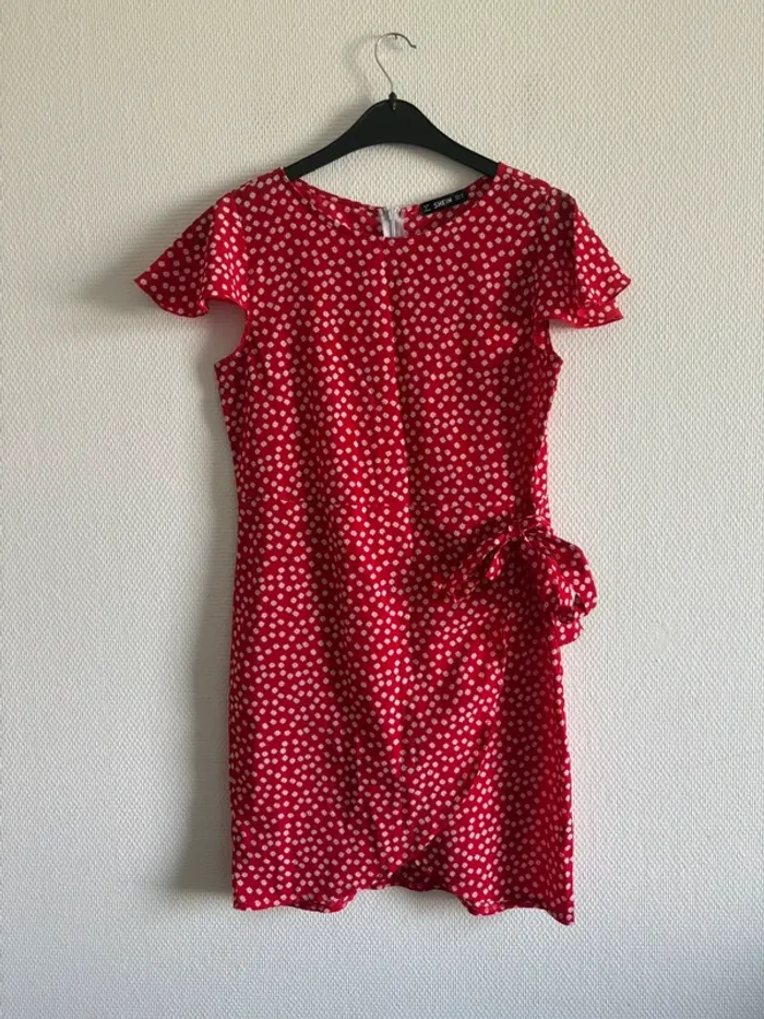 Robe rouge à motifs fleurs 🌸 taille XS