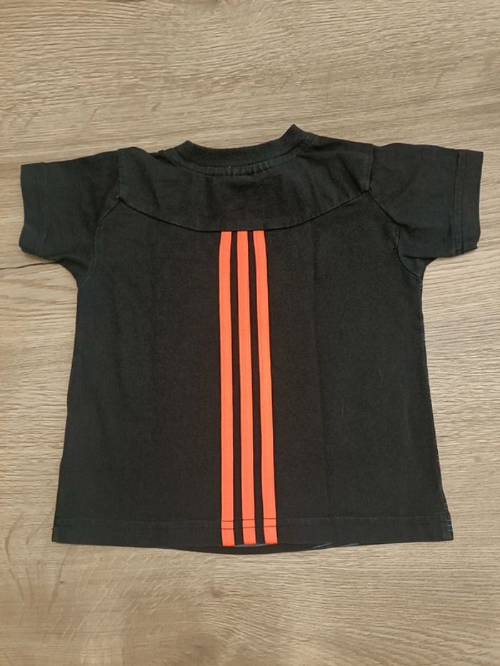 T-shirt adidas - 6 mois - photo numéro 3