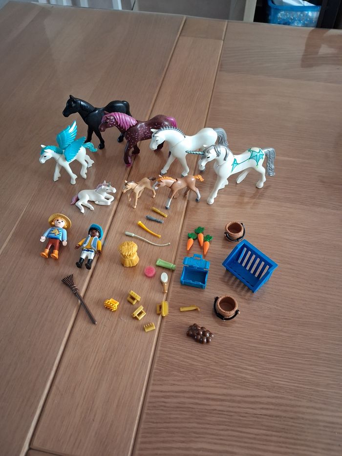 Lot de chevaux et poulains playmobil - photo numéro 1
