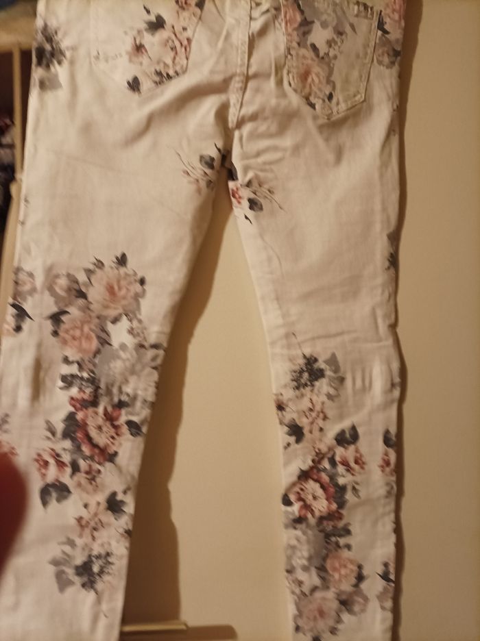 Pantalon femme a fleur - photo numéro 3