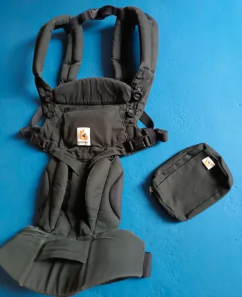 Porte-bébé ergonomique physiologique ergobaby omni360