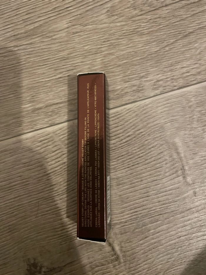 Hourglass Velvet Story Lip Cream Indulge - photo numéro 2