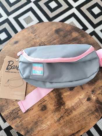 Sac banane Barbie x Paso Neuf avec doublure “See the Good”